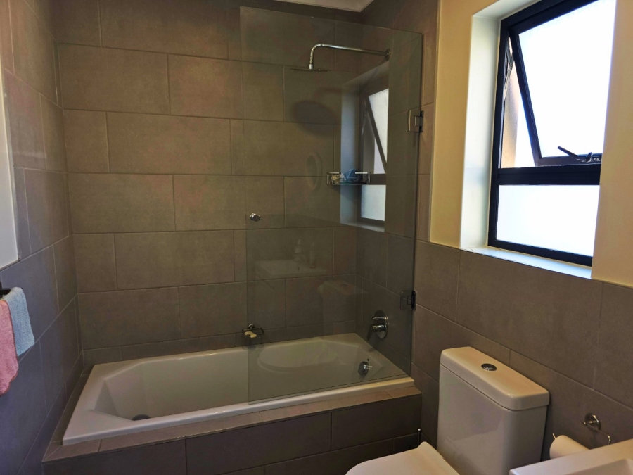 5 Bedroom Property for Sale in Sandown Western Cape